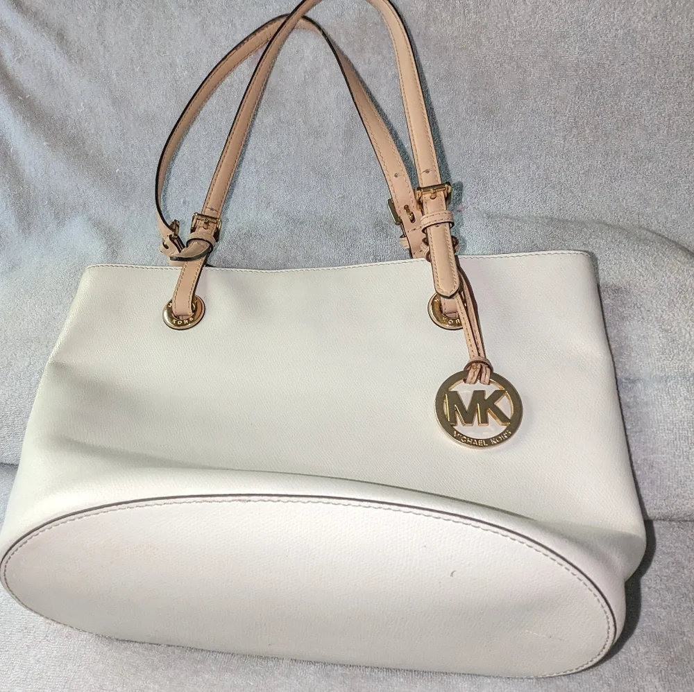 Michael Kors Yet Setter tote bag .